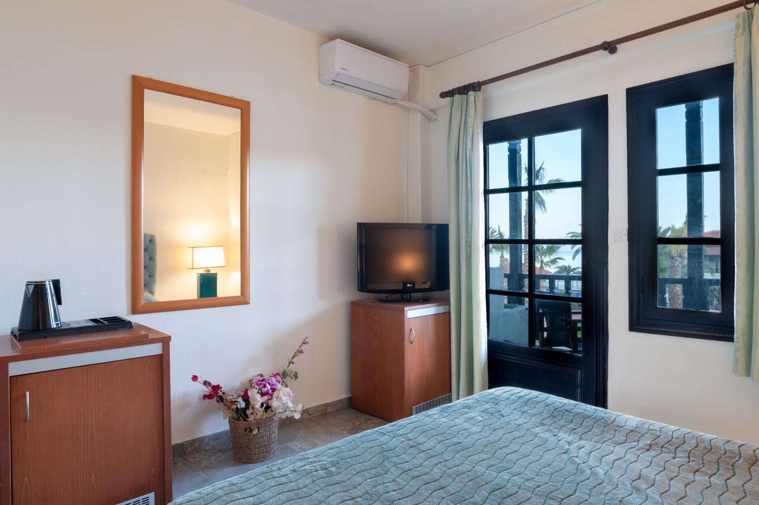 Assa Maris Beach Hotel Pyrgadikia Exterior foto